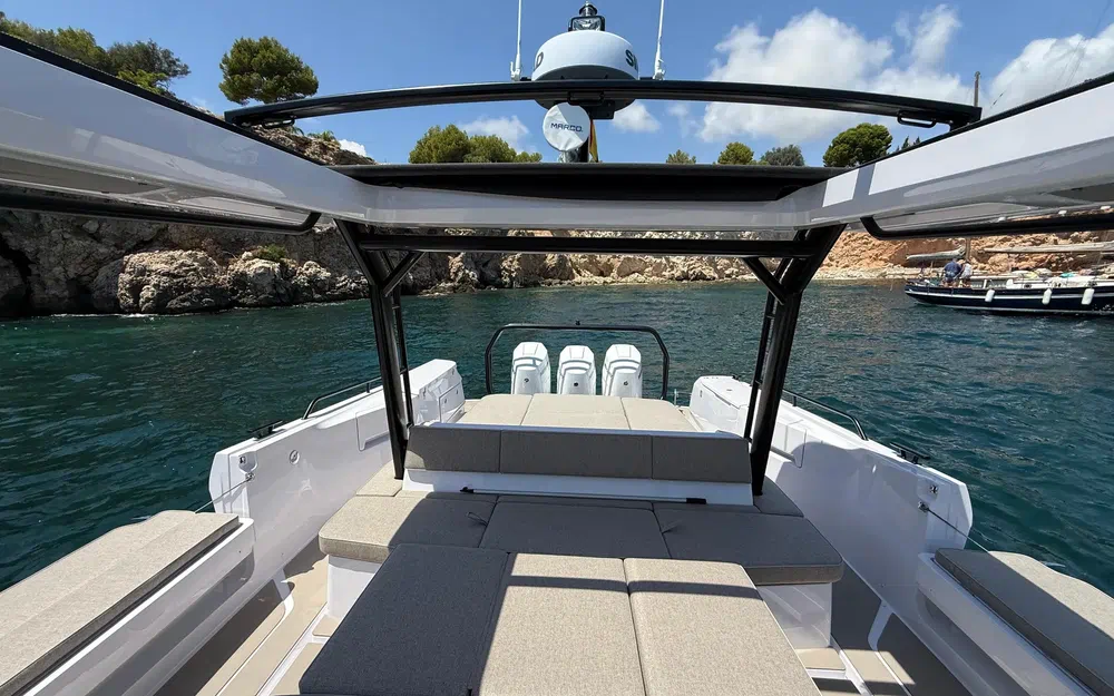 slider 11 Axopar 45 XC