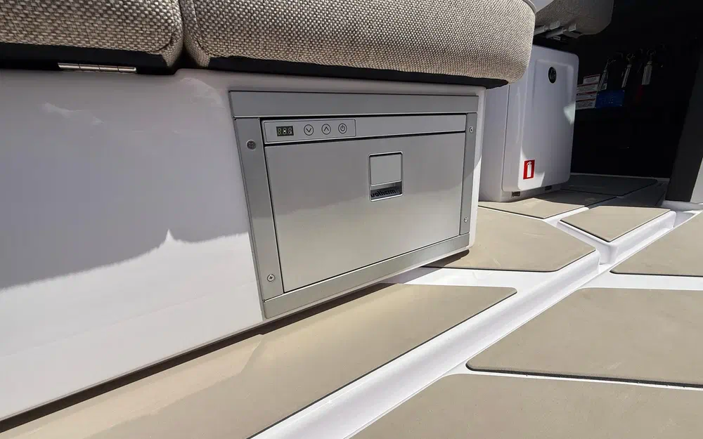 slider 13 Axopar 45 XC