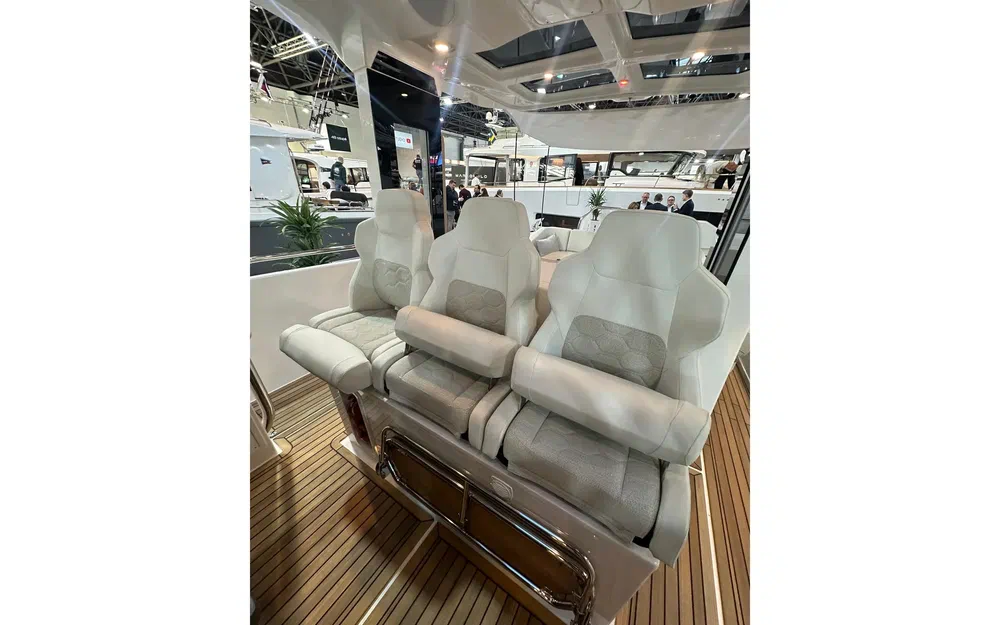 slider 13 Nimbus T12