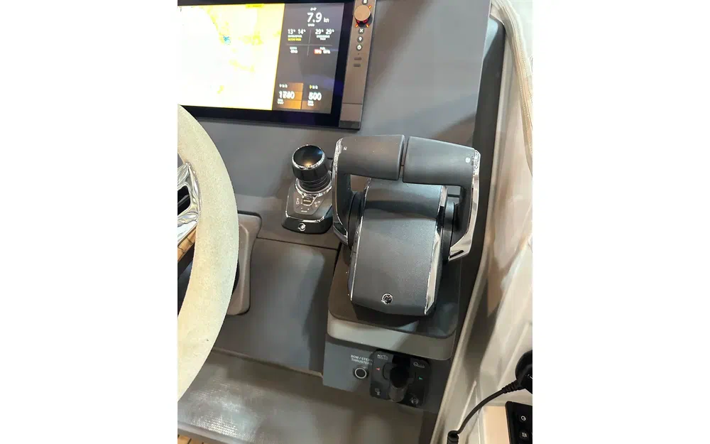 slider 17 Nimbus T12