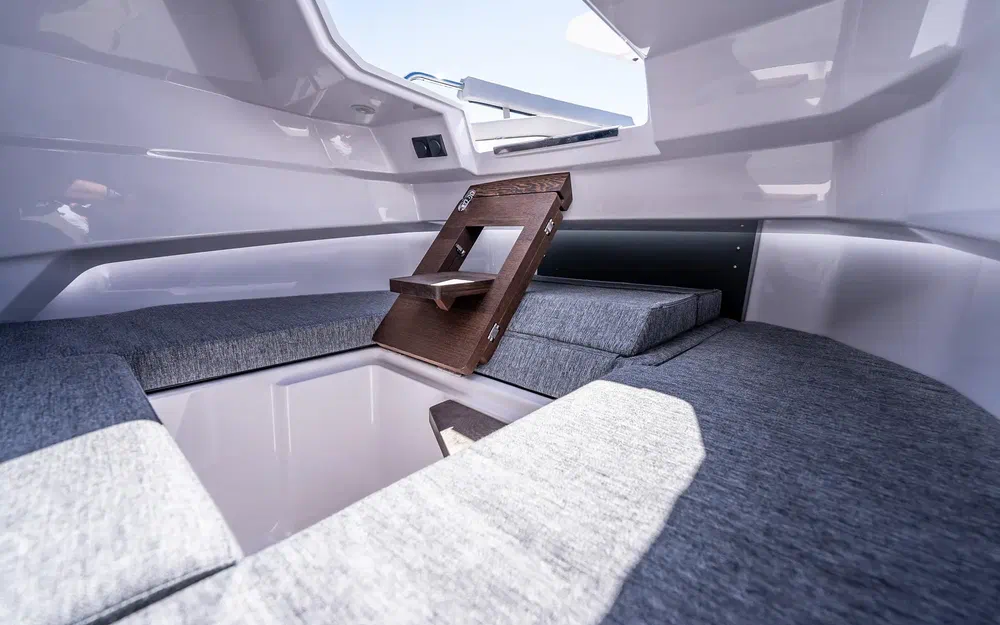 slider 11 Axopar 29 Sun Top