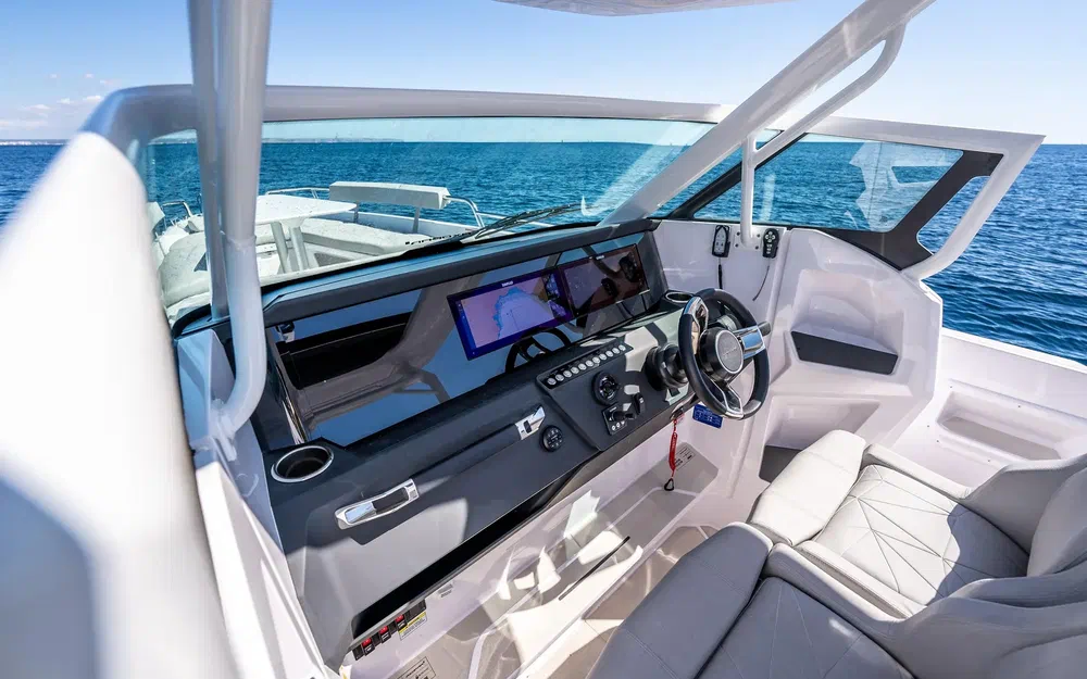 slider 12 Axopar 29 Sun Top