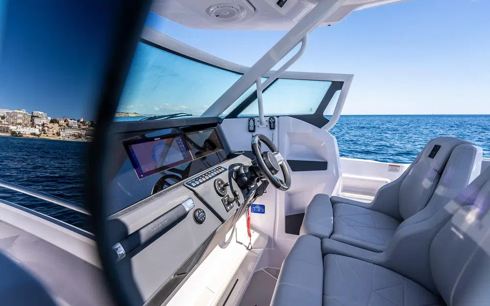 slider 2 Axopar 29 Sun Top