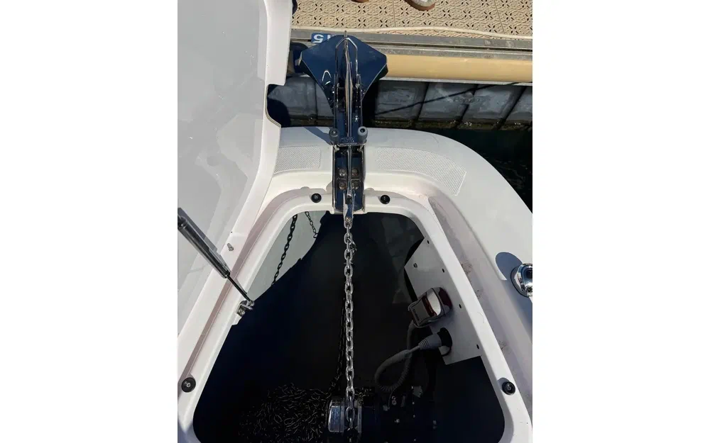 slider 17 Axopar 22 T Top