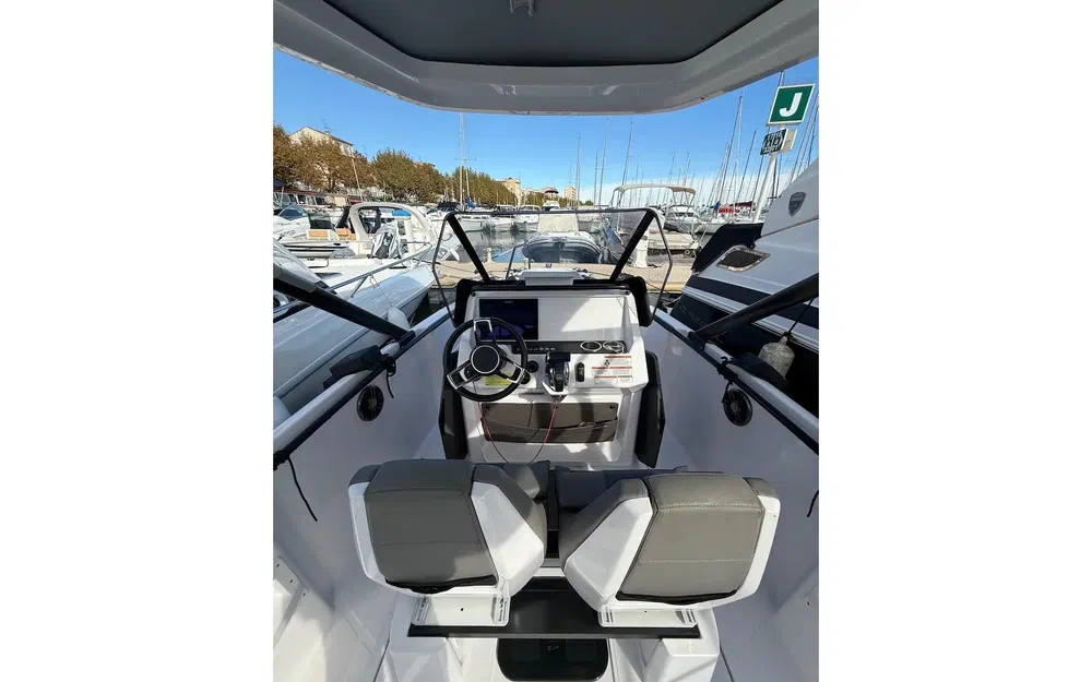 slider 18 Axopar 22 T Top