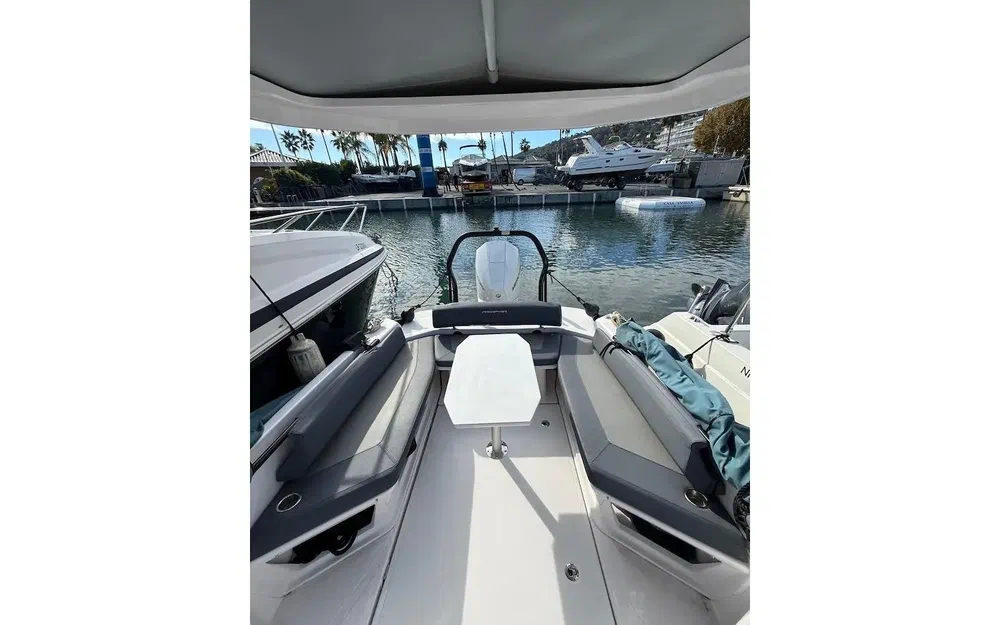 slider 24 Axopar 22 T Top