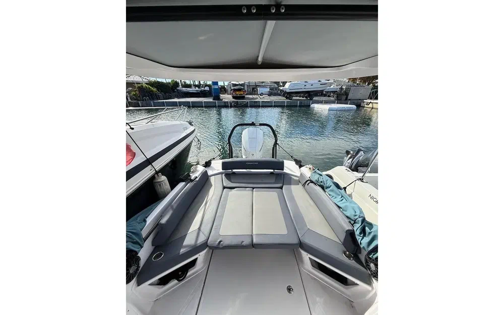 slider 25 Axopar 22 T Top