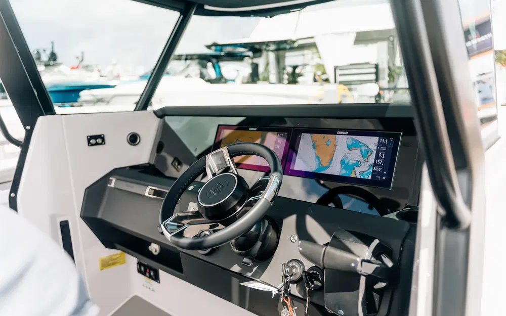 slider 15 Axopar 29 CCX