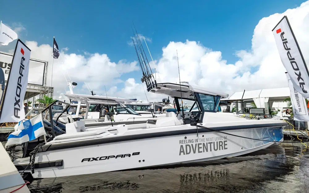 slider 7 Axopar 29 CCX