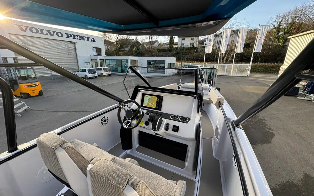 slider 4 Axopar 22 T Top