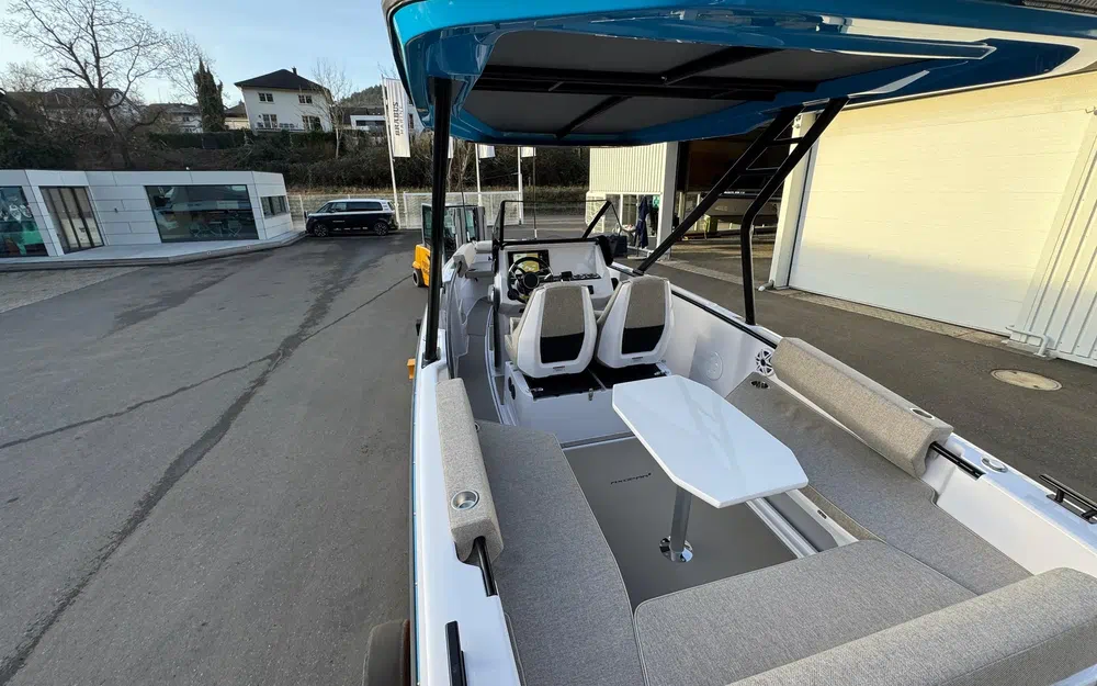 slider 7 Axopar 22 T Top