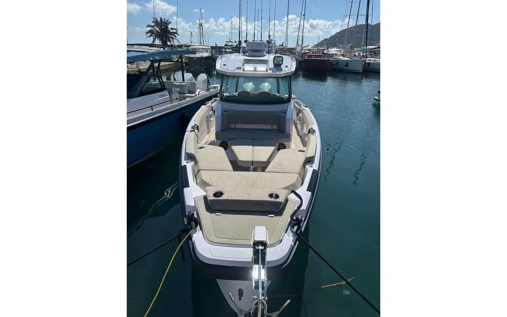 slider 4 Axopar 29 CCX - Brabus Performance Line