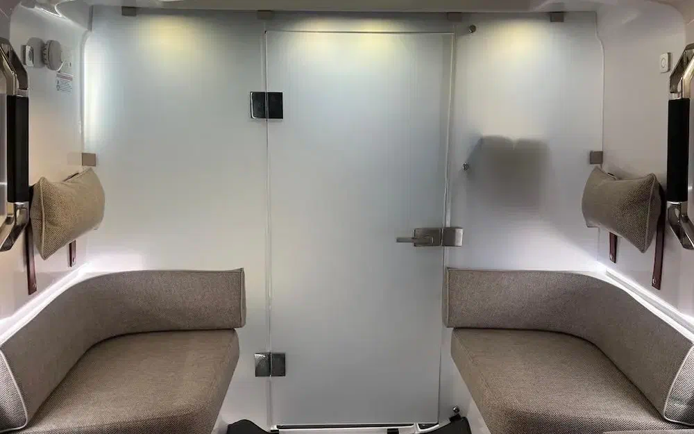 slider 11 Axopar 37 ST