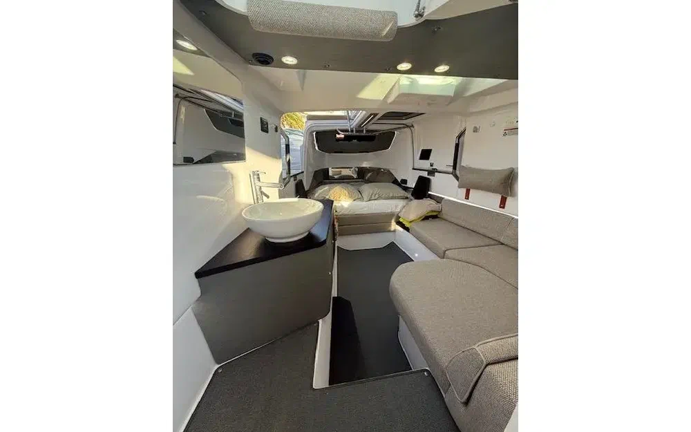 slider 3 Axopar 37 ST