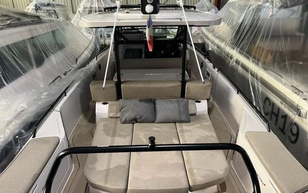 slider 6 Axopar 37 ST