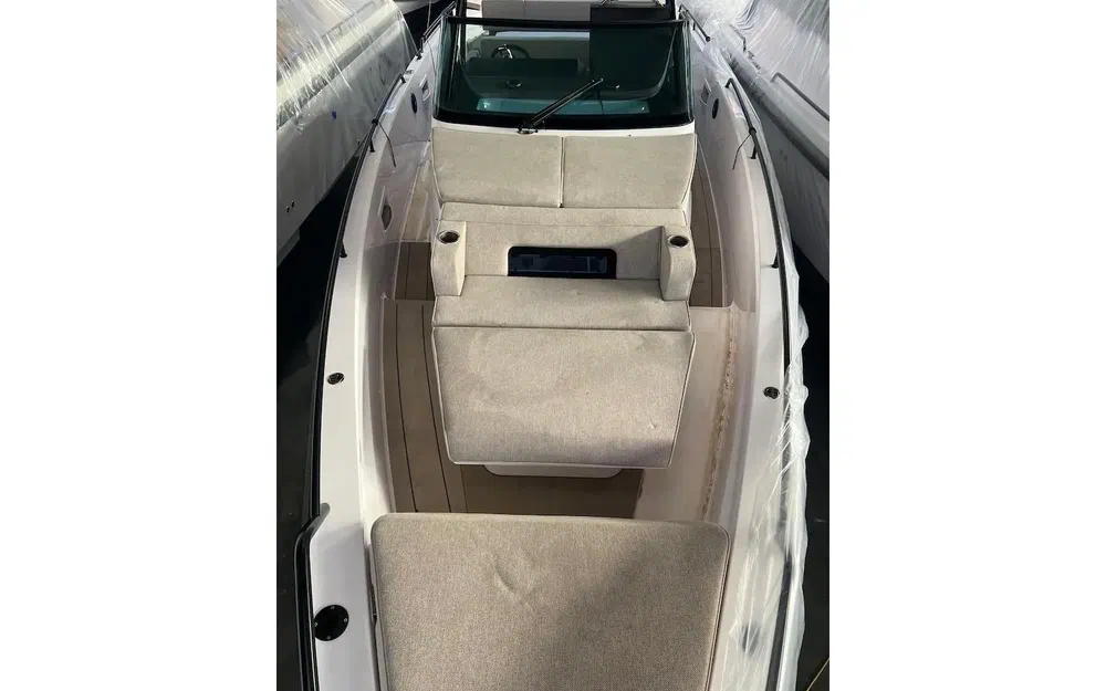 slider 7 Axopar 37 ST