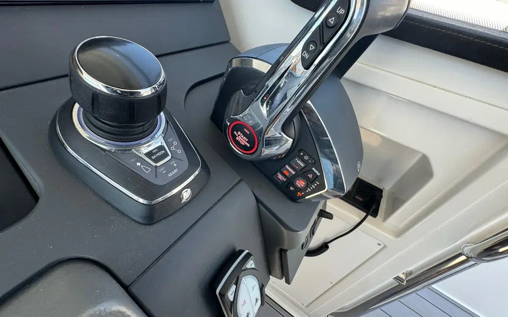 slider 38 Nimbus T11