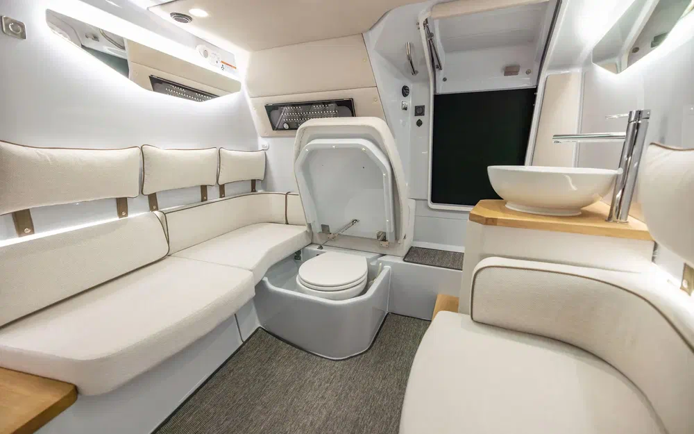 slider 8 Axopar 37 ST