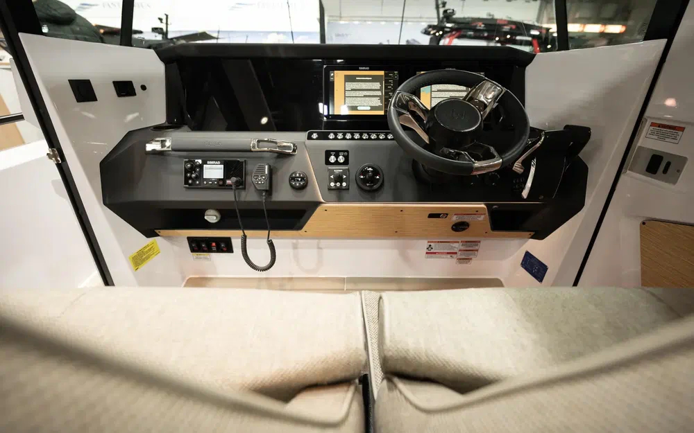 slider 13 Axopar 29 XC CROSS CABIN