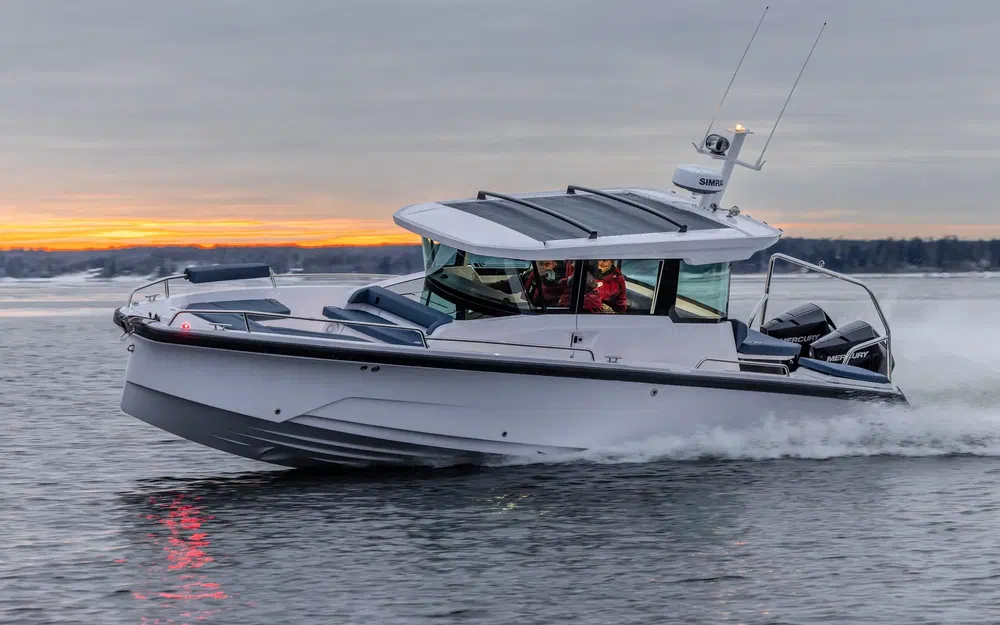 slider 1 Axopar 29 XC CROSS CABIN