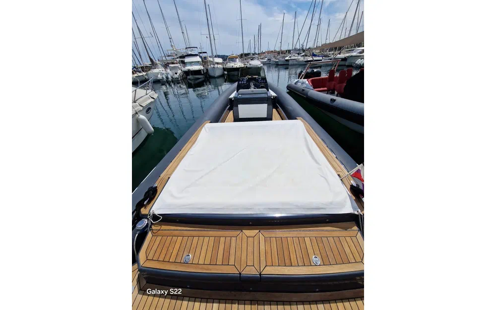 slider 3 Renier R9 Tourer