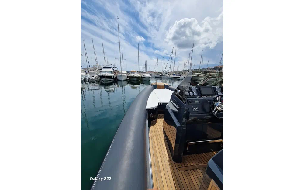 slider 4 Renier R9 Tourer