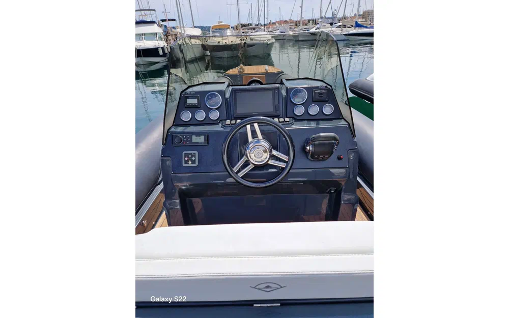 slider 7 Renier R9 Tourer