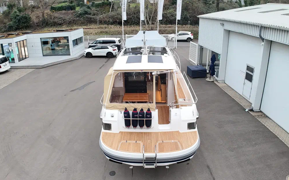 slider 3 Nimbus 365 Coupe