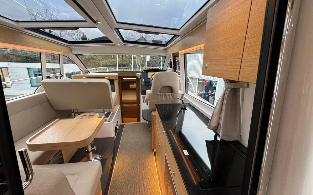 slider 6 Nimbus 365 Coupe