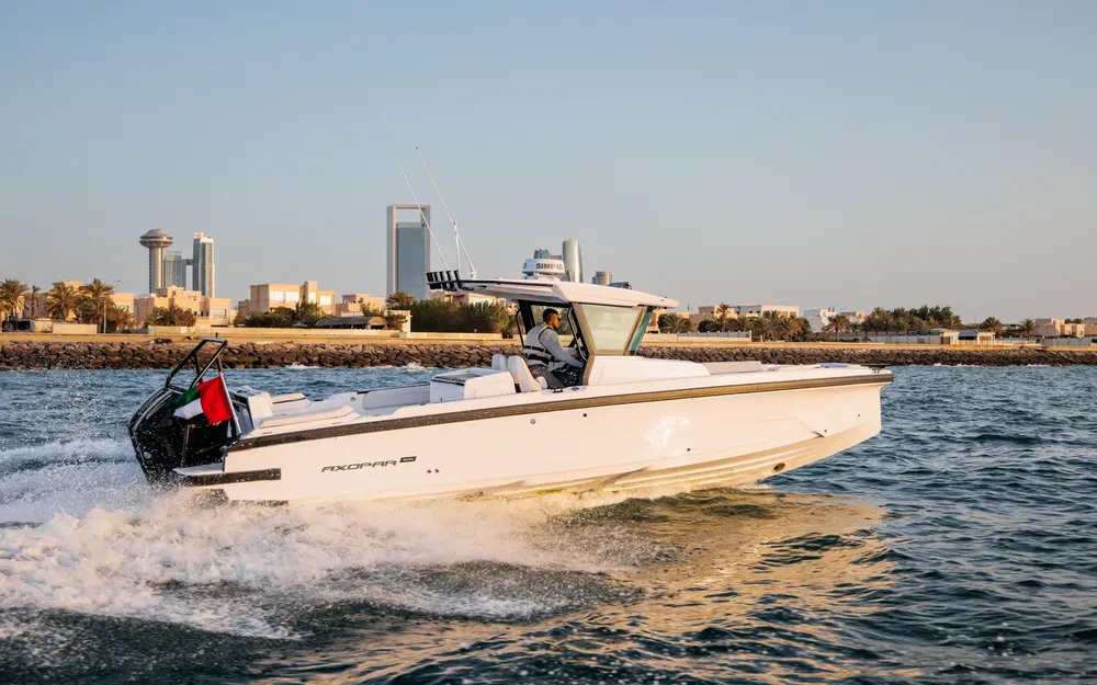 slider 5 Axopar 29 CCX