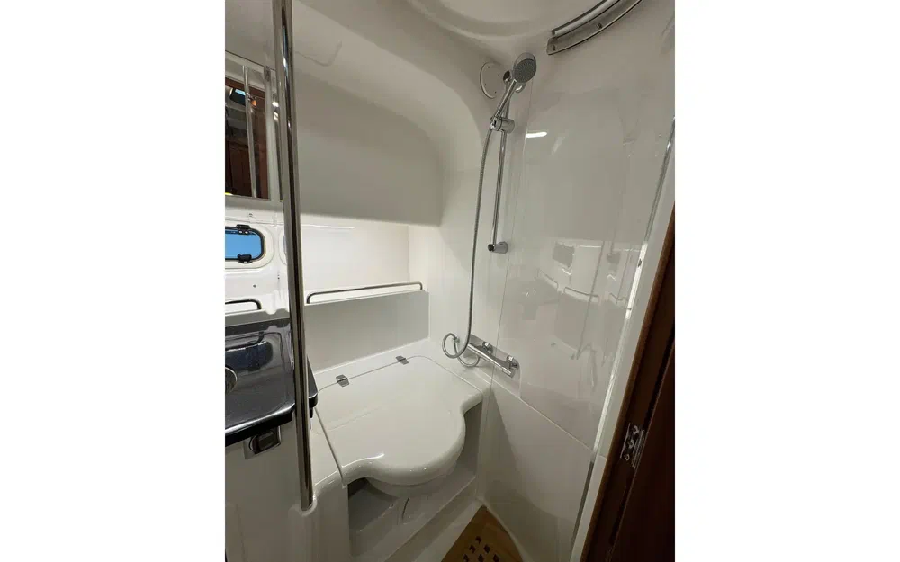 slider 18 Nimbus 305 Coupe