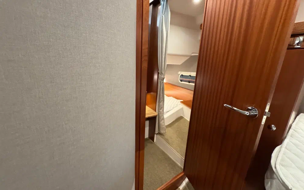 slider 31 Nimbus 305 Coupe