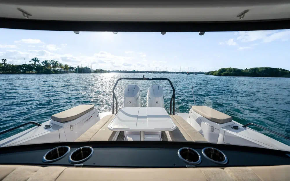 slider 8 Axopar 37 SC