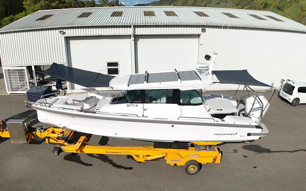 slider 1 Axopar 29 XC CROSS CABIN