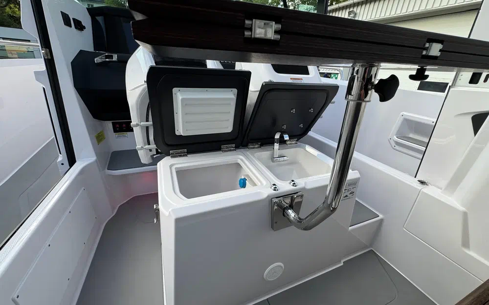 slider 20 Axopar 29 XC CROSS CABIN