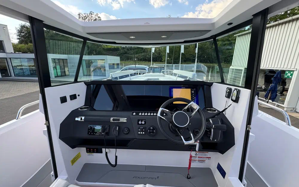 slider 22 Axopar 29 XC CROSS CABIN