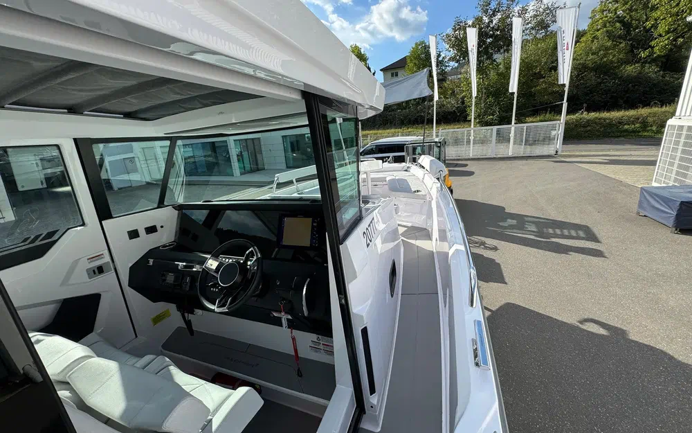 slider 4 Axopar 29 XC CROSS CABIN