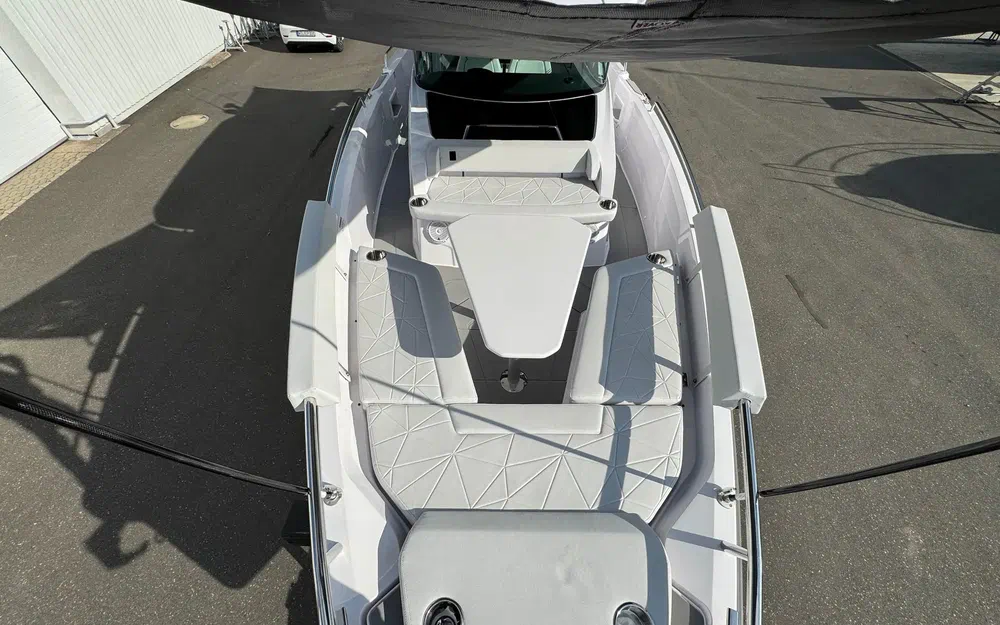 slider 6 Axopar 29 XC CROSS CABIN