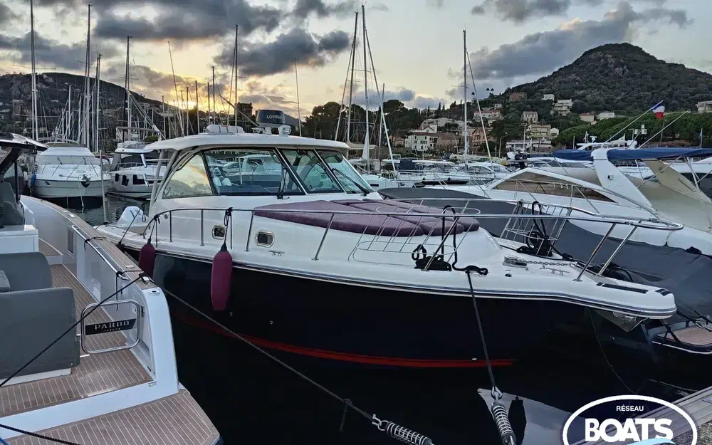 slider 0 Pursuit OS 385 Offshore