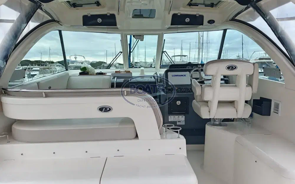 slider 10 Pursuit OS 385 Offshore