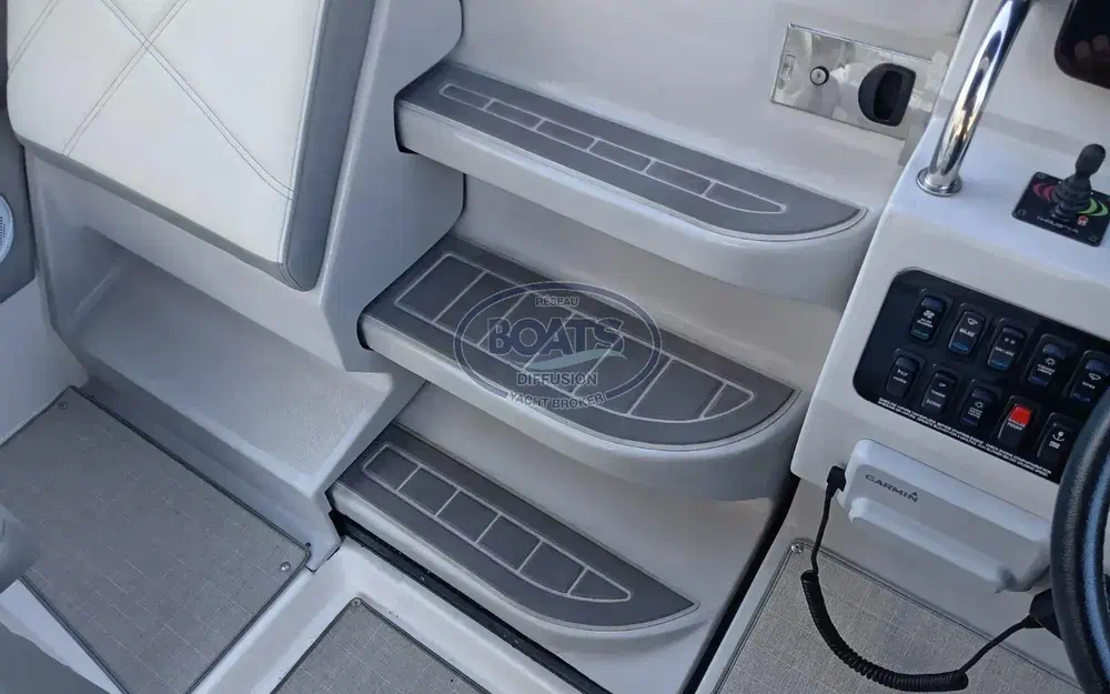 slider 6 Regal 26 Express