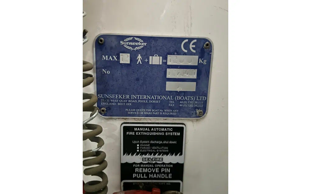 slider 11 Sunseeker Predator 61