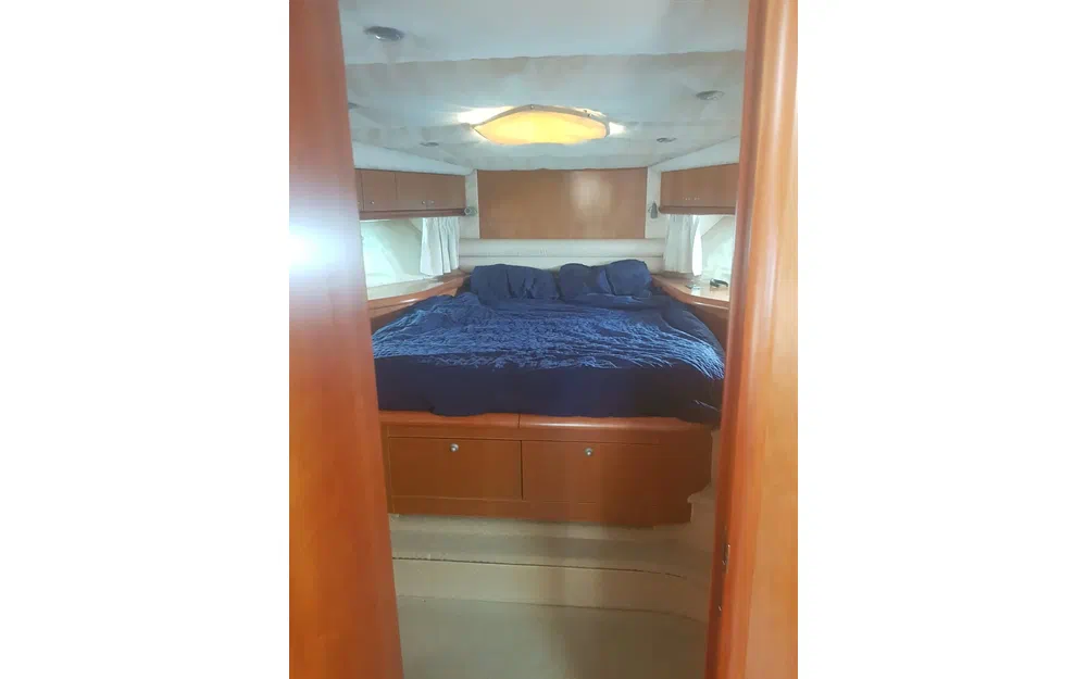 slider 3 Sunseeker Predator 61