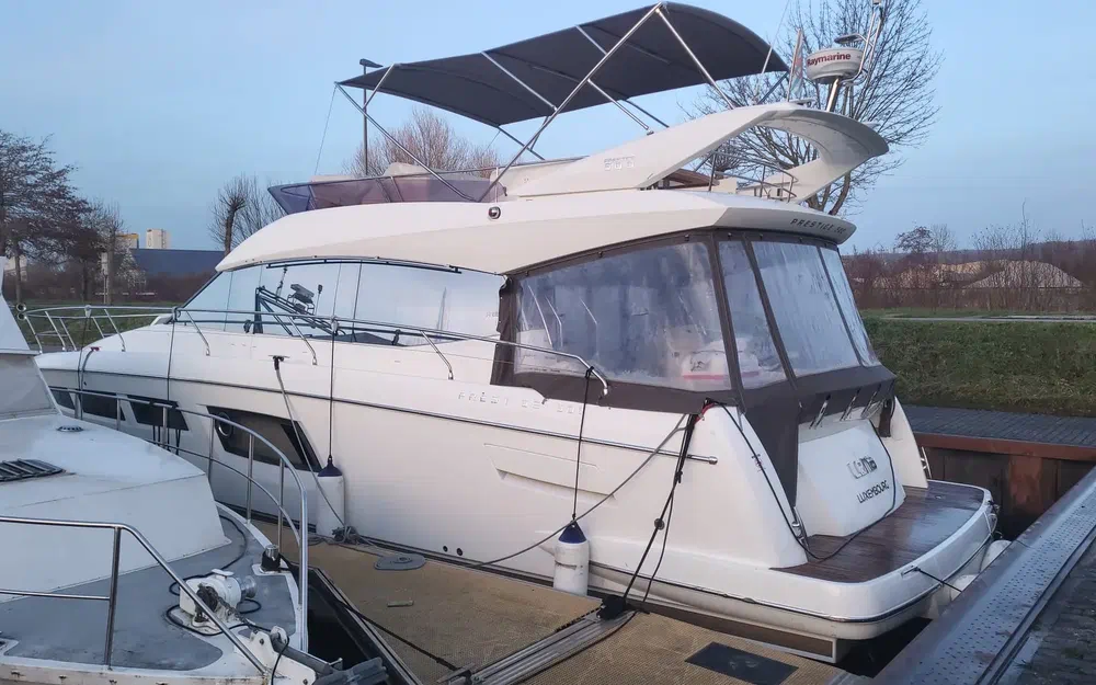 slider 0 Jeanneau Prestige 500 Fly