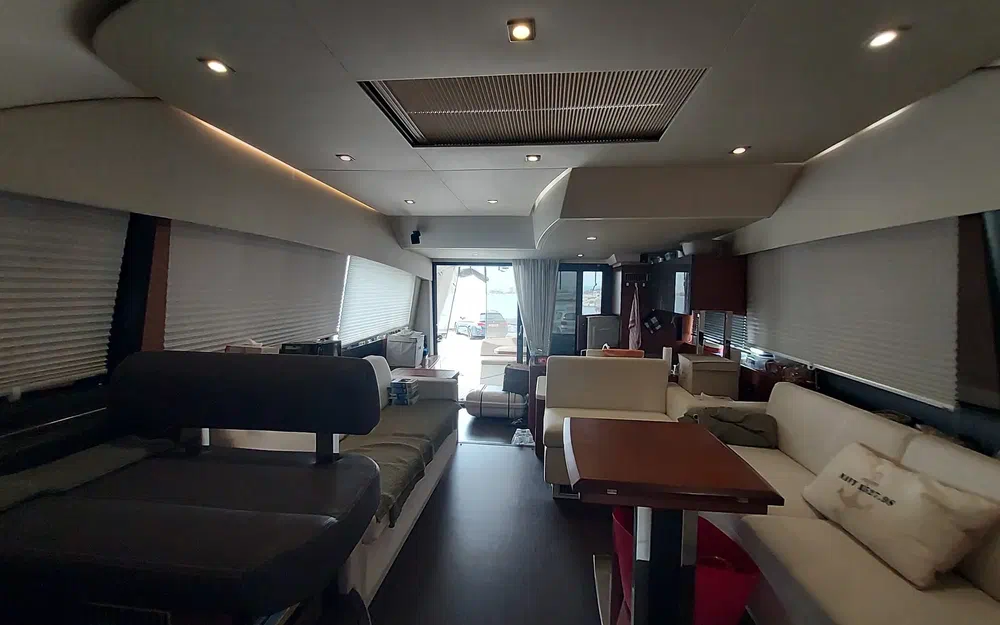 slider 11 Jeanneau Prestige 500 Fly