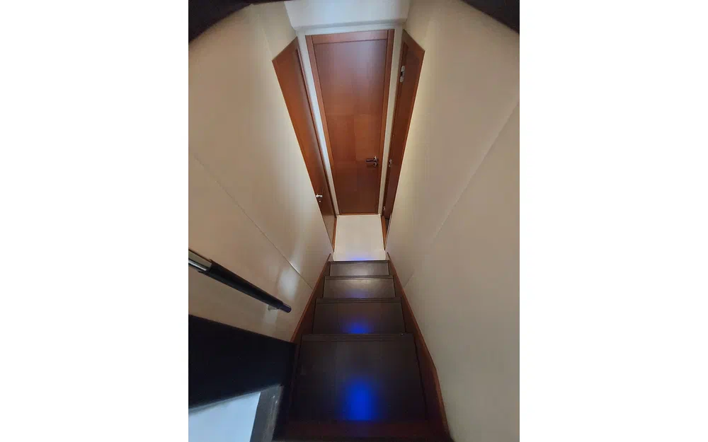 slider 12 Jeanneau Prestige 500 Fly