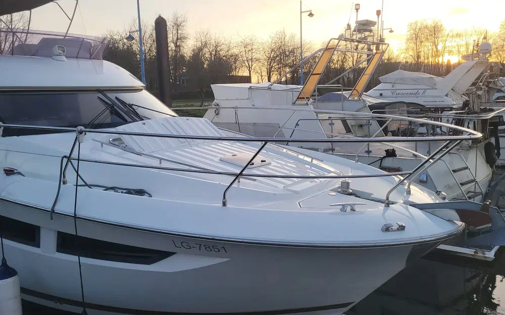 slider 1 Jeanneau Prestige 500 Fly