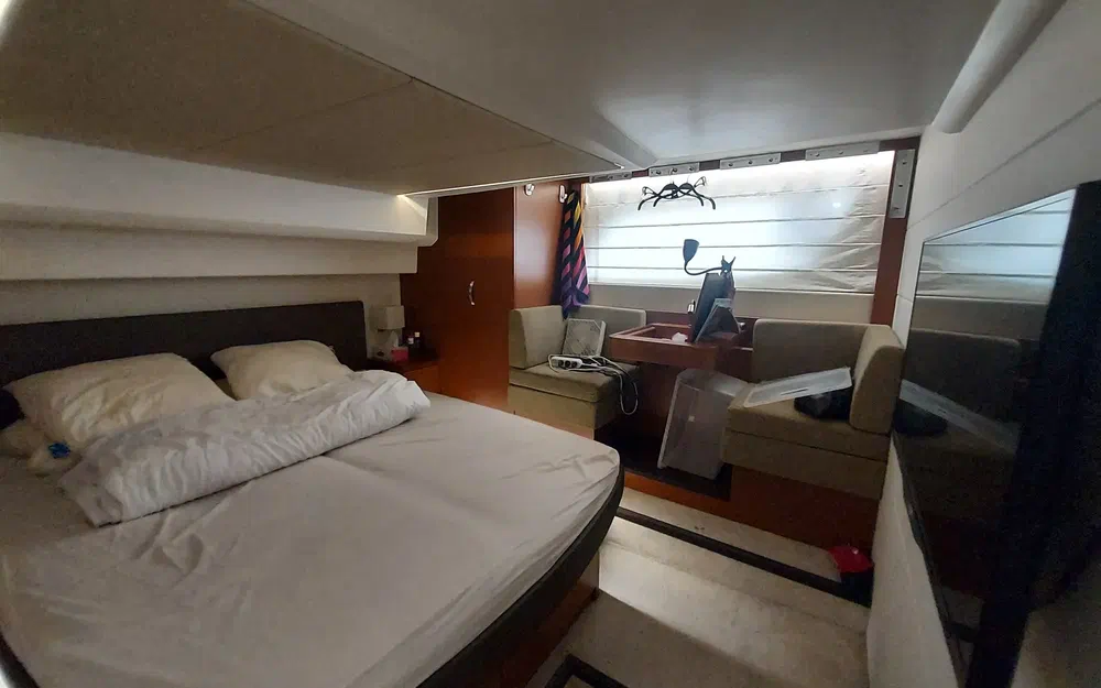 slider 22 Jeanneau Prestige 500 Fly