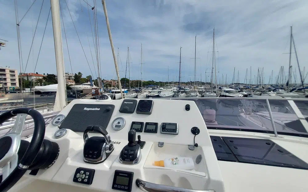 slider 23 Jeanneau Prestige 500 Fly