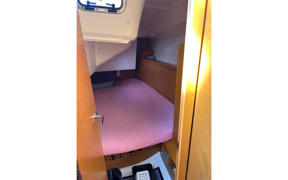 slider 12 Jeanneau Sun Odyssey 349